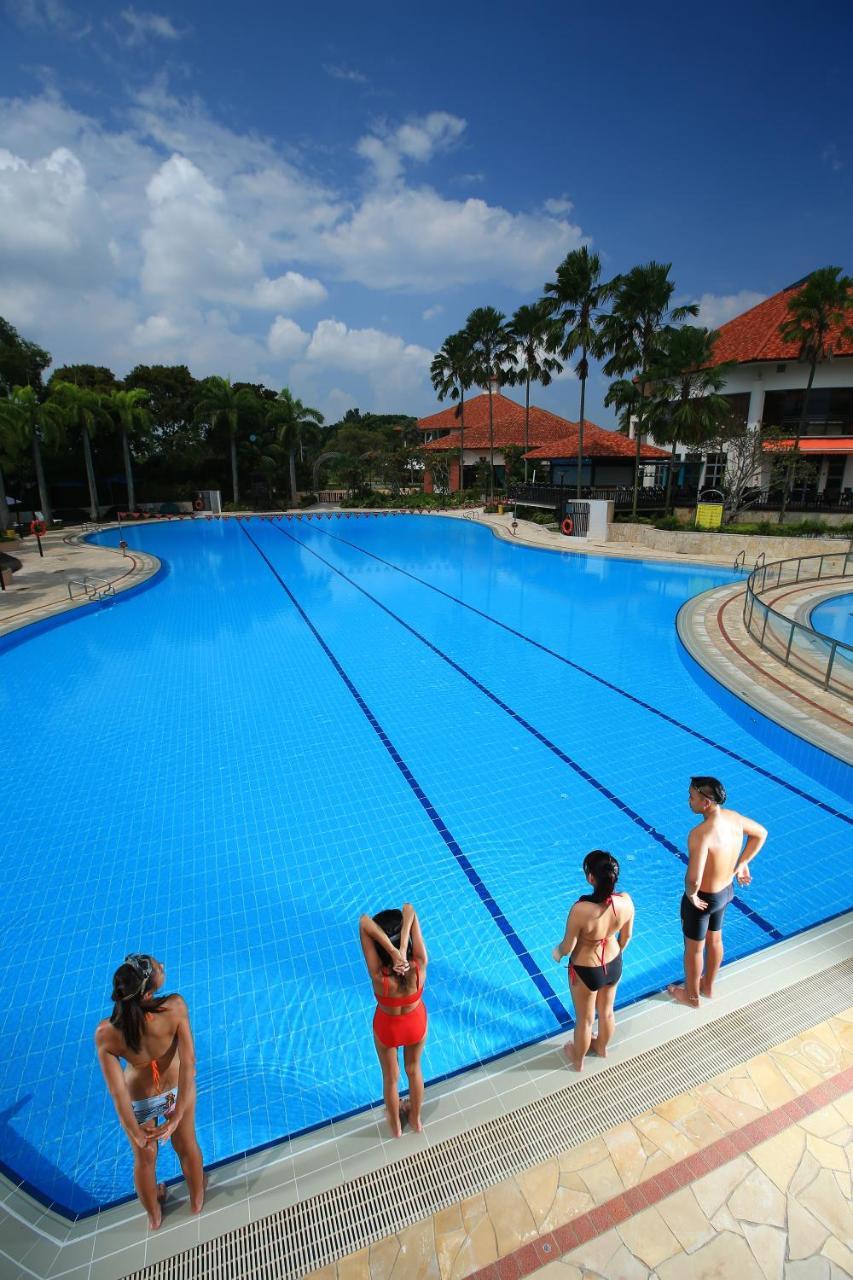 National Service Resort & Country Club Singapore Buitenkant foto